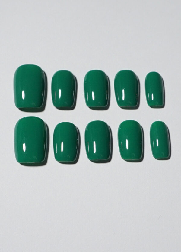 Green 1 – Image 2