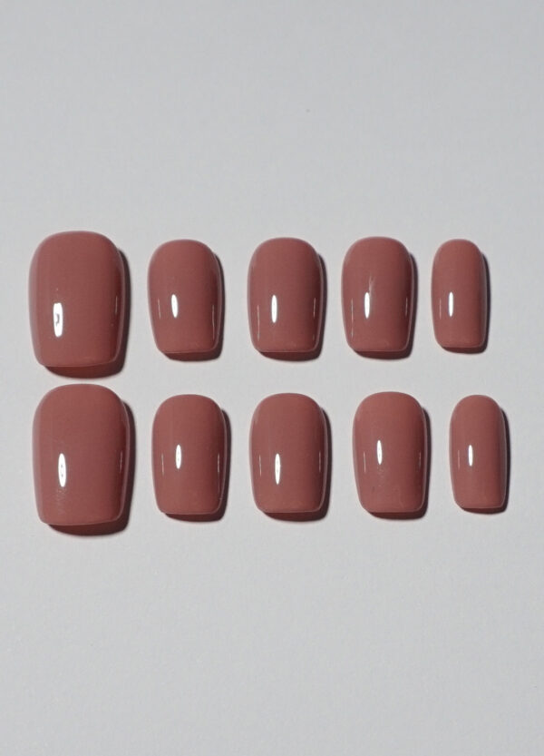 skin color – Image 3