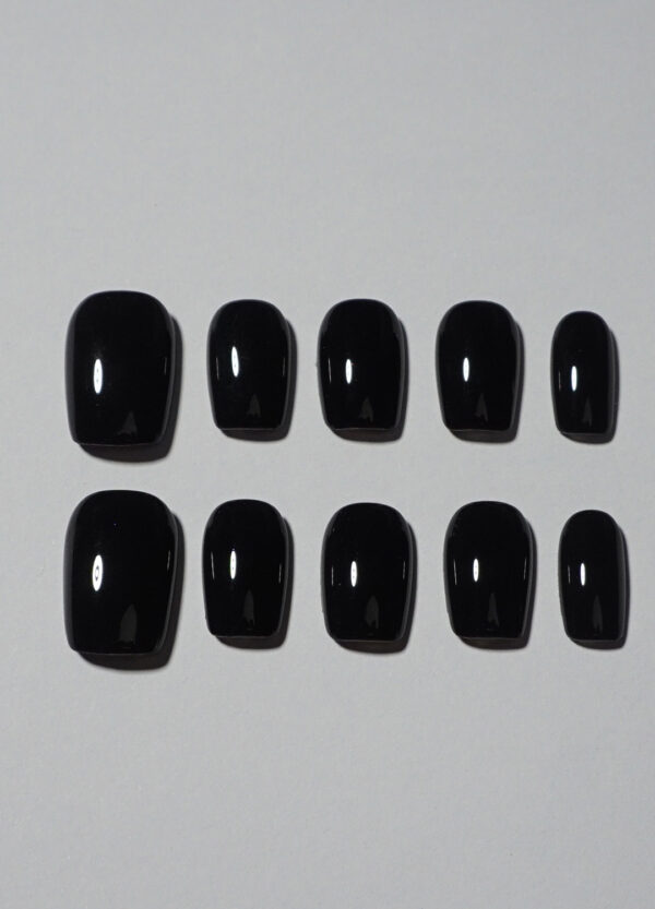 The Black – Image 3