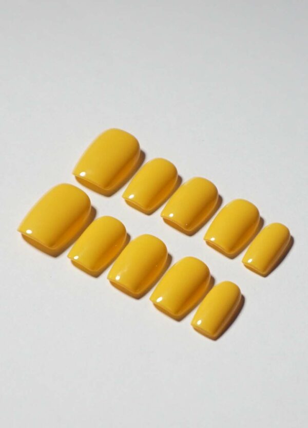 Jaune intense